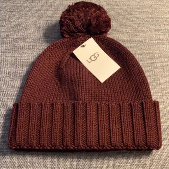 NWT UGG WOMEN'S POM KNIT HAT PORT‎ BURGUNDY - Picture 4 of 5